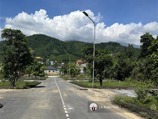 Lô đất 3 mặt đường 137.8m2, ô tô tránh, sát đl thăng long, ga metro, đhqg tại hoà lạc, 33tr/m2