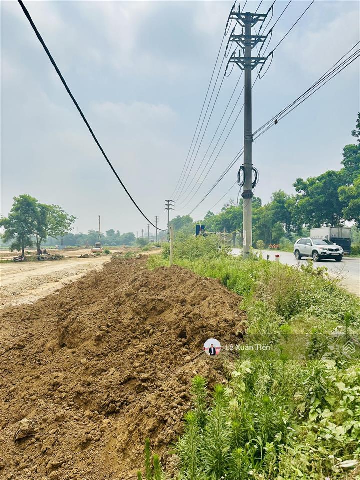 Lô đất 79.4m mặt tiền 6m, ô tô tránh, cách metro số 5  đại lộ thăng long đúng 100m, hơn 40tr/m