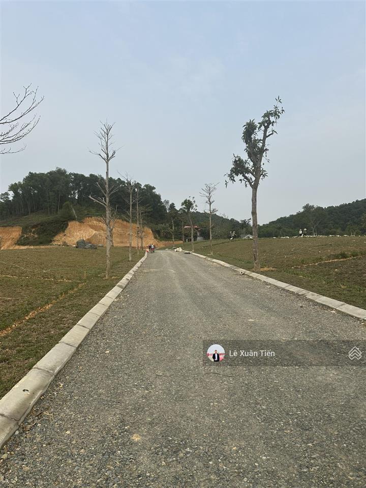 Duy nhất lô đất 2 mặt đường 100m2, gần metro số 5 view đẹp, ô tô tránh, giá 29 tr/m2