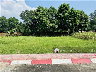 Cắt lỗ sâu. lô đất 112,1m2 full thổ đẹp nhất trại hồ, hoà lạc, đường thông, ô tô tránh, chỉ 3xtr/m