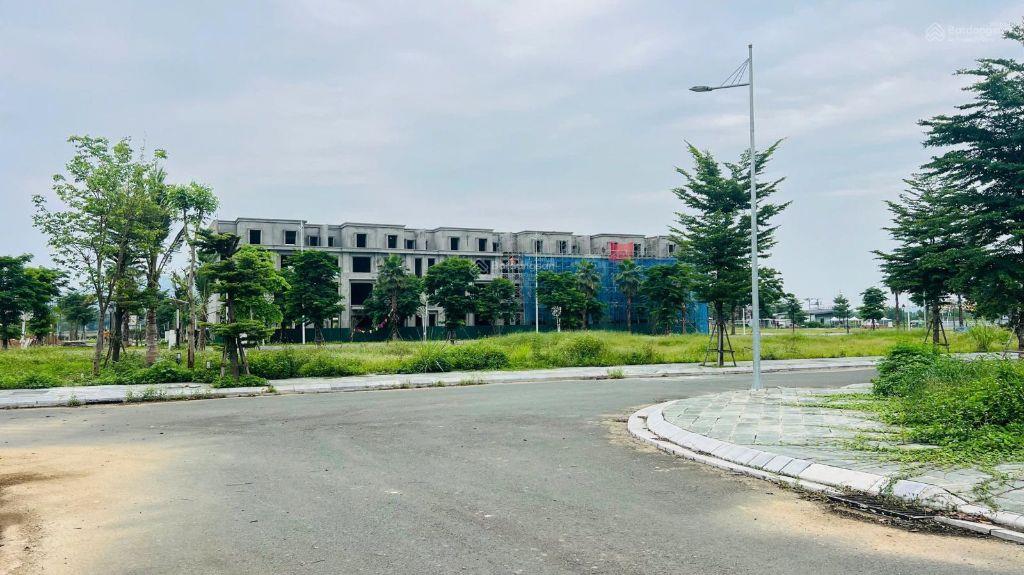 Chính chủ bán gấp lô biệt thự tại Centre Ville Lương Sơn