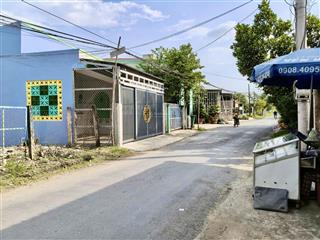 Nhà mt đường nhựt chánh, bến lức la  gần đường đt 832 và ql1a, kcn nhựt chánh  giá 2,2 tỷ