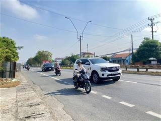 Đất thổ cư 197m2  mt liên ấp 6m, cách 300m ra ql1a, xã bình thạnh, thủ thừa. giá 1,25 tỷ