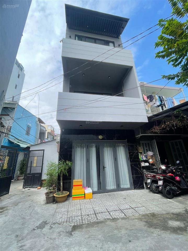 Nhà đẹp phong cách hiện đại có gu ngay trung tâm quận 7 sát quận 4 chủ nhà thiện chí bán