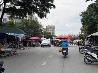 Mặt đường 24m gần chợ tiện vừa ở vừa kinh doanh xây 4 tầng cách pmh chỉ 500m