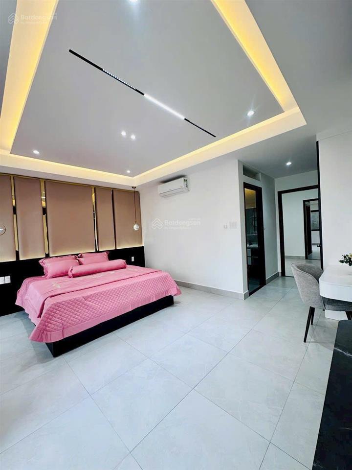 Nhà mặt tiền kinh doanh được, nhà mới đẹp vào ở được ngay hay cho thuê, đường nhựa trước nhà 12m