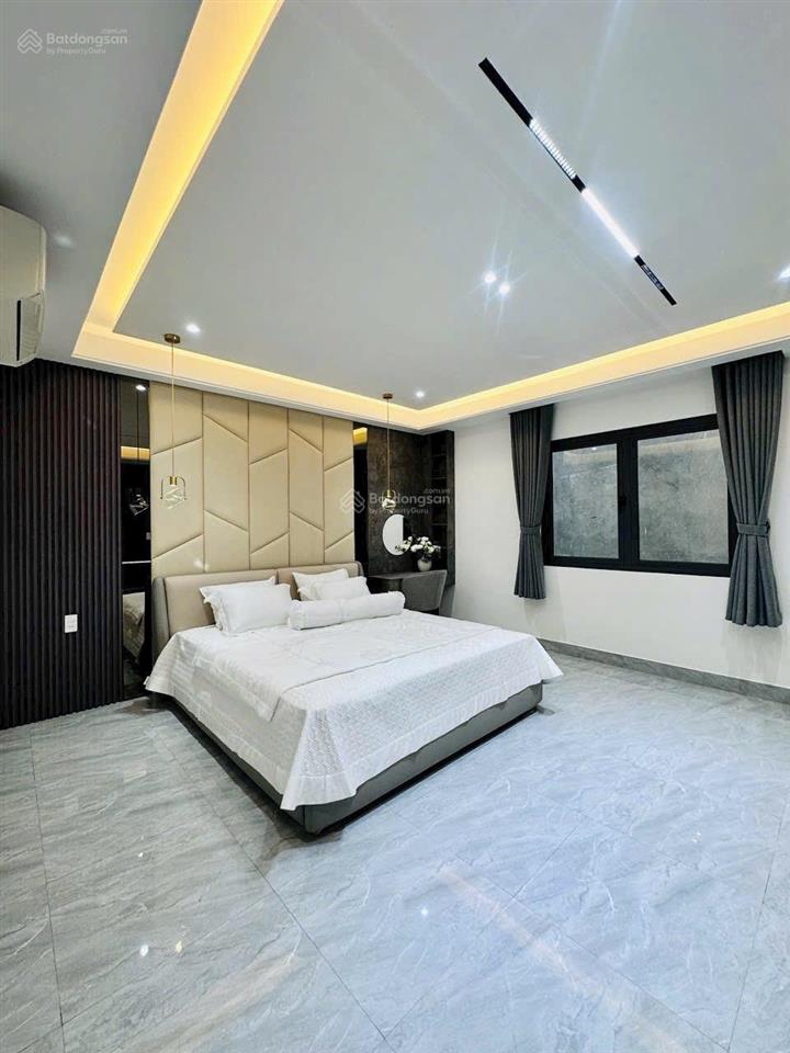 Nhà mặt tiền kinh doanh được, nhà mới đẹp vào ở được ngay hay cho thuê, đường nhựa trước nhà 12m
