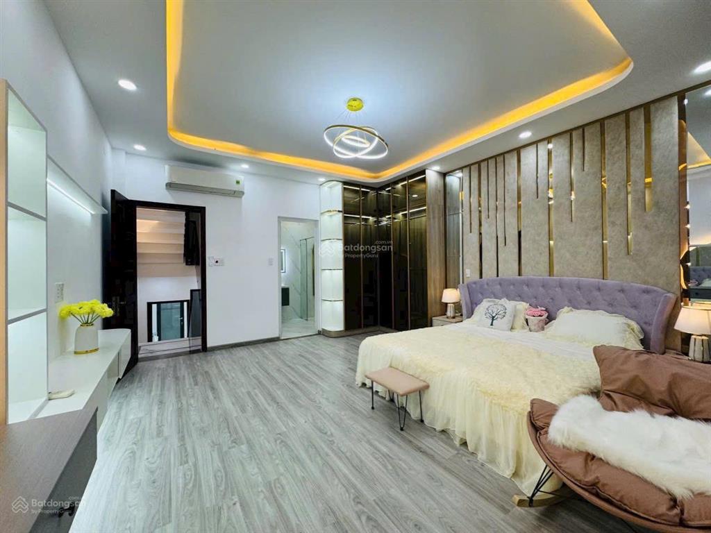 Nhà mặt đường đầy đủ nội thất vừa ở vừa mở công ty được 5x16m, vào ở được ngay