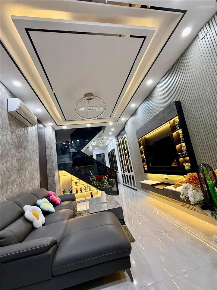 Nhà đẹp hẻm ô tô vào ở ngay 4x16