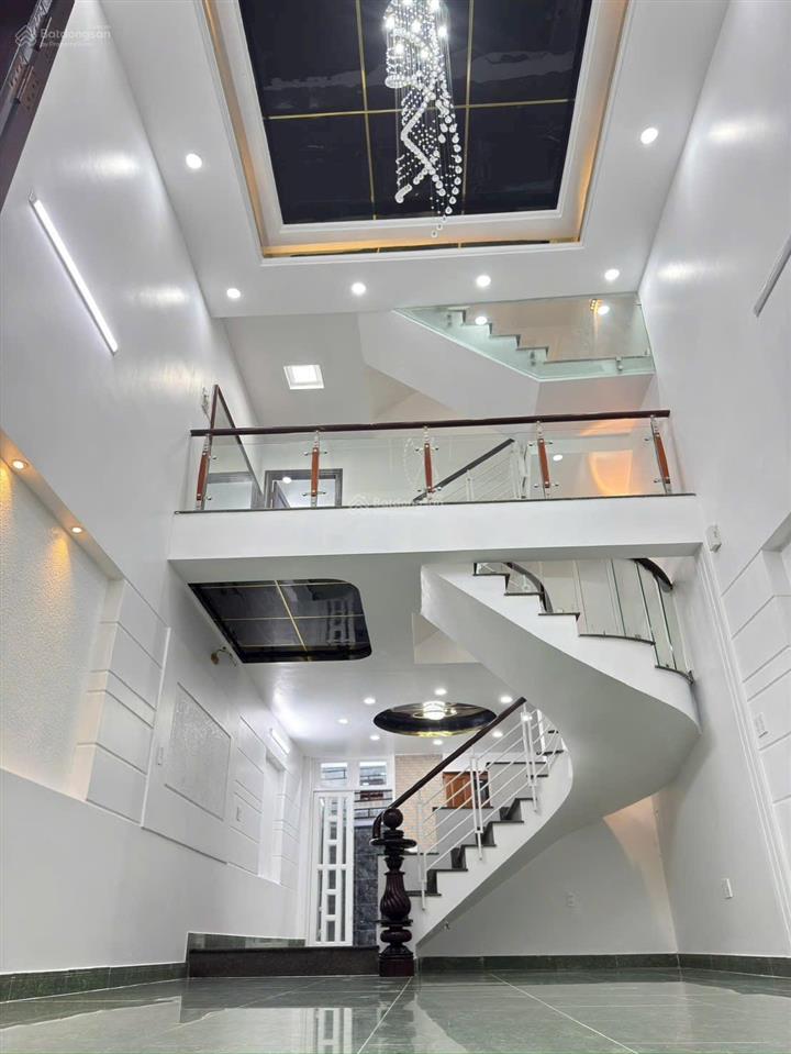 Nhà 5 lầu 5x18,5 mặt tiền huỳnh tấn phát giá tốt chỉ 11tỷ8