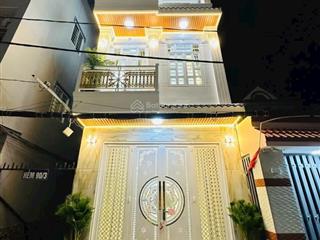 Nhà mặt hẻm nhựa ô tô thông vừa ở vừa kinh doanh được 1 trệt 2 lầu 4 phòng ngủ sân thượng