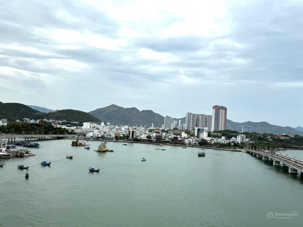 Mường thanh 04 trần phú 2phòng ngủ. giá 2tỷ770 bao toàn bộ. full nội thất đẹp ( cho thuê 1213tr/th