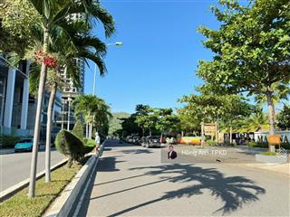 Bán nhanh lô đất biệt thự biển dt 450m2 đường nguyễn cơ thạch , gần bến du thuyền, giá 125tr/m2
