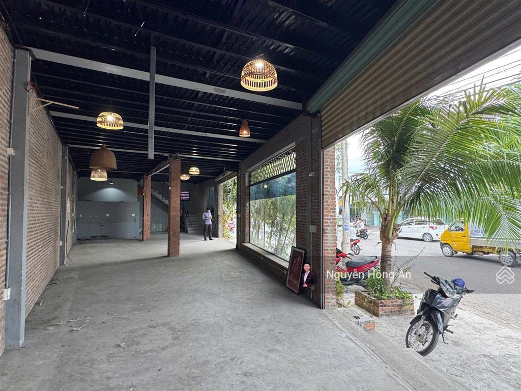 Không có nhà thứ 2 tại nha trang mặt tiền bám đường 30,6m, kinh doanh buôn bán quá tốt, gần biển