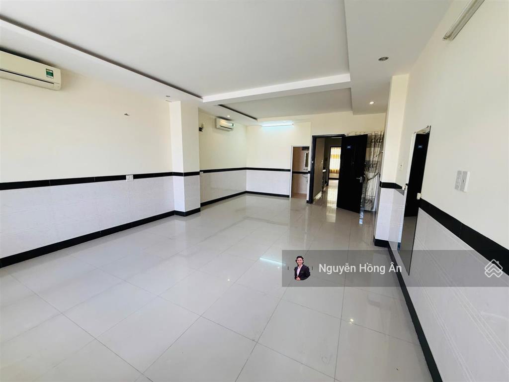 Nhà 4 tầng đối diện trường cao đẳng du lịch nha trang, mặt tiền đường điện biên phủ kinh doanh