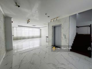 Cho thuê shophouse sala quận 2  diện tích khủng 700m2  hầm 4,5 lầu