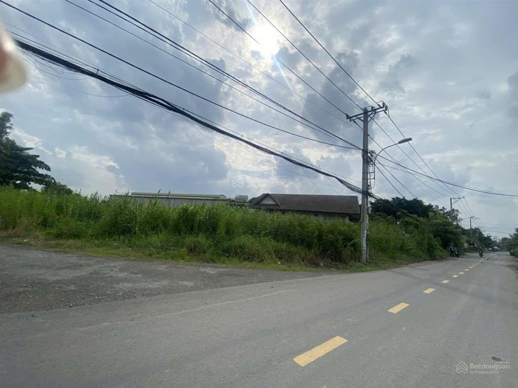 Bán lô đất lớn mặt tiền trường lưu quận 9  8500m2 giá 160 tỷ