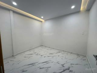 Q.6  nhà đẹp ngay chợ cây gõ, chợ kim biên, chợ bình tây  4 pn 3 wc  chỉ có 6ty3 còn bớt