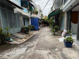 Nhà mới đẹp ở liền quận 6, hẻm xe tải, thích hợp cho đại gia đình, dưới 6 tỷ