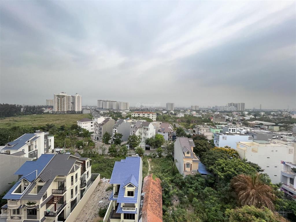 Cc phố đông đường liên phường  80m2  căn góc view landmark 81  2pn,2wc giá hạ 150 triệu 3.35 tỷ