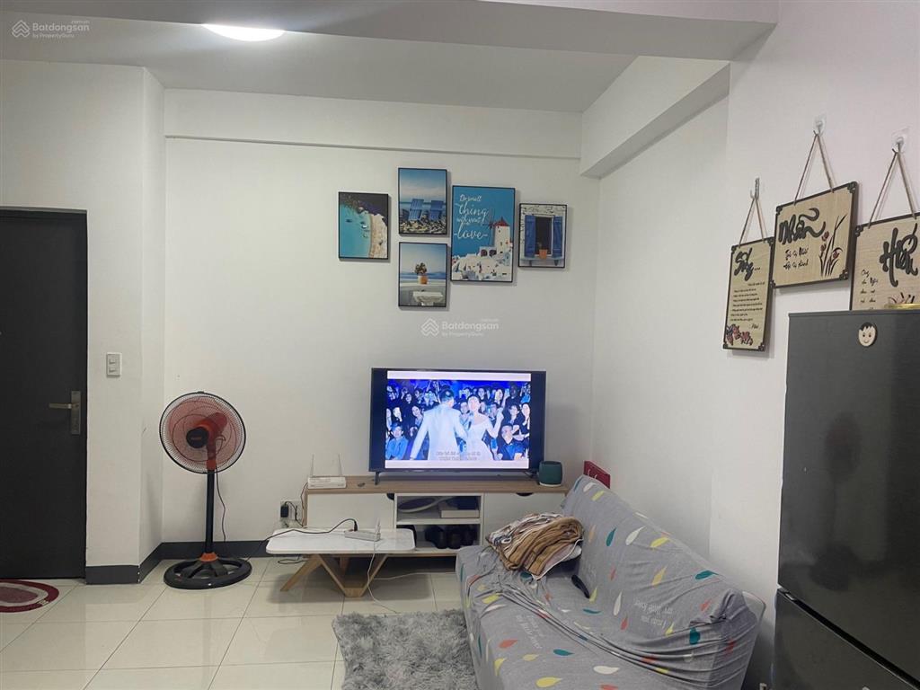 Sky 9  block ct1  2pn 1wc  50m2 nội thất đầy bản, đường liên phường, p. phú hữu, chốt 2.89 tỷ