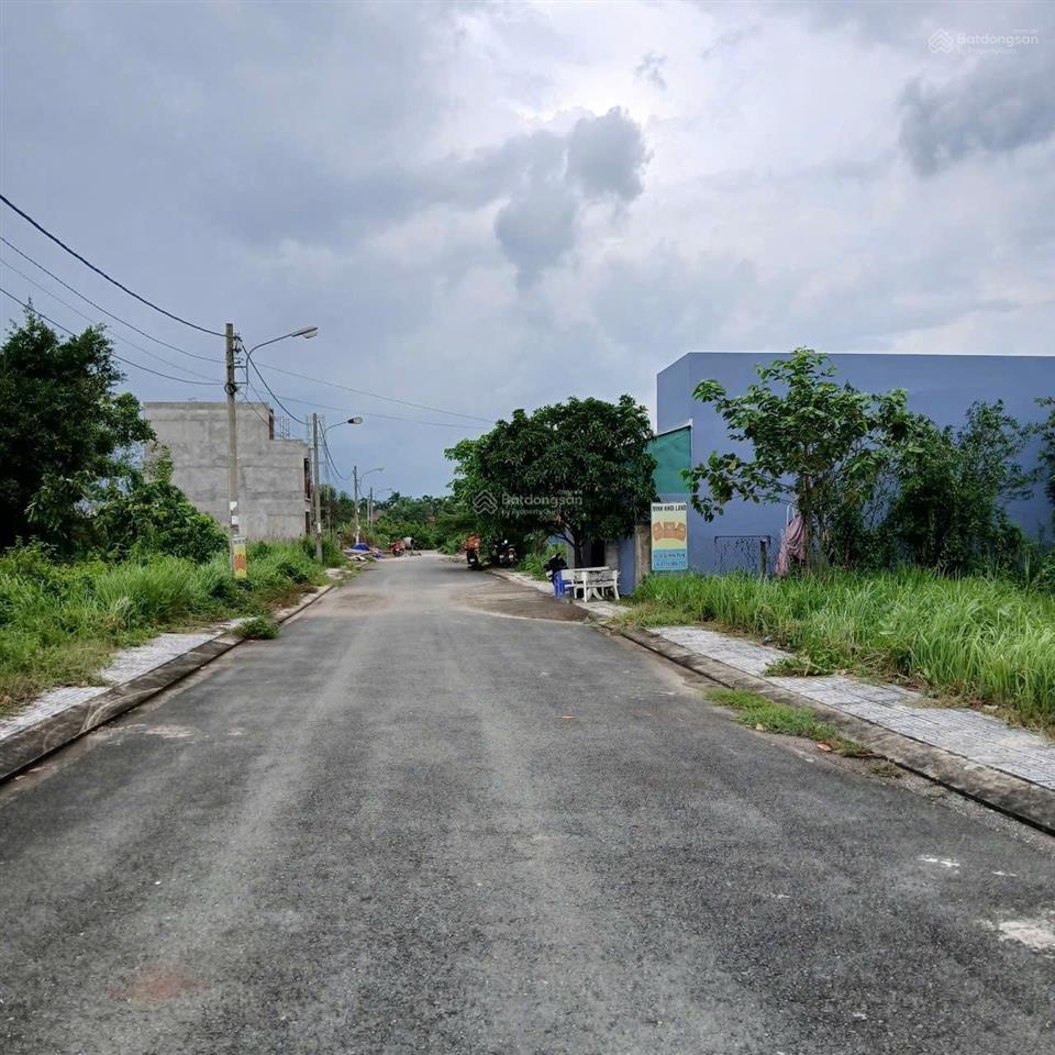 Bán nhà kdc long phước 2 diện tích đất 62m2 nhà xây 1 trệt (52,4m2), 1 lửng (30m2) đã hc