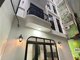 Nhà mới  đỗ đức dục  30m2, 6 tầng, thang máy, giá 6.5 tỷ ( full nội thất )