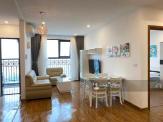 Gấp! em cần bán căn hộ  81m2  2n 2vs  full đồ, chung cư the emerald. giá 6 tỷ