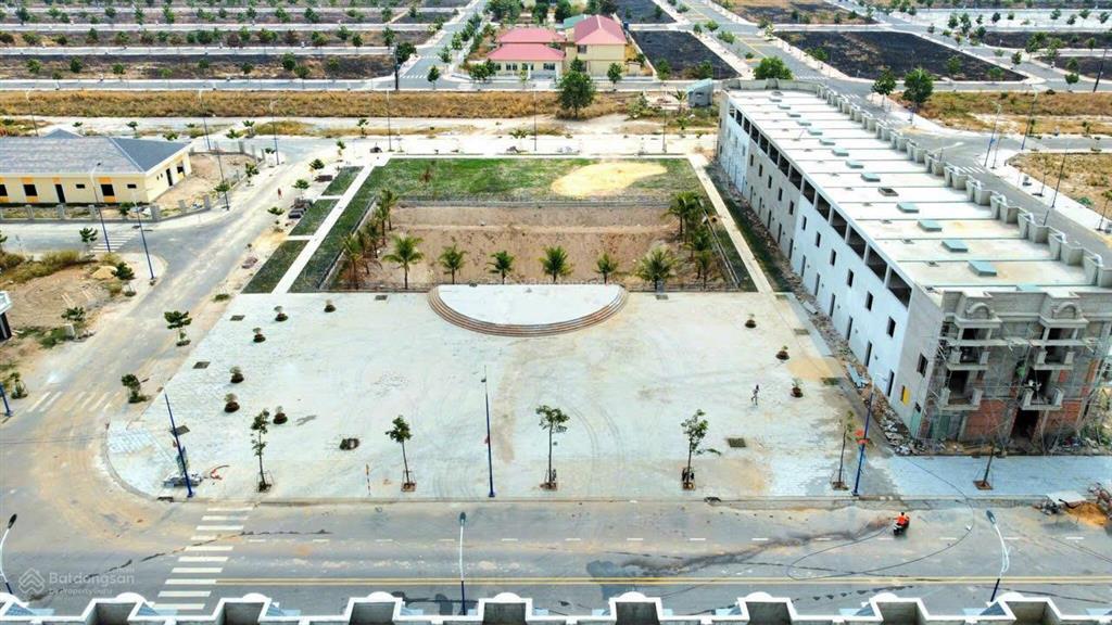 Bán đất thăng long 2 lai uyên, 850 triệu, 2 mặt tiền, 80 m2. mua bán sáng tên ngay