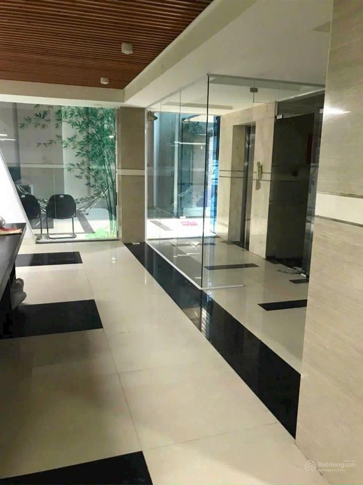 Bán tòa building mt ngay cộng hòa, p.4, tân bình, (10m x 20m), hầm + 5 tầng, hđt 120tr, giá 39 tỷ
