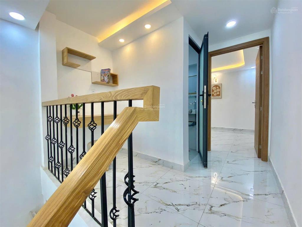 Nhà mới chợ bà hom cũ 1,75 tỷ 1l 2pn hẻm oto  0359 458 *** huỳnh