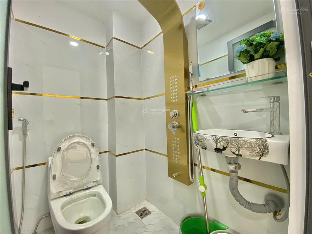 Nhà mới chợ bà hom cũ 1,75 tỷ 1l 2pn hẻm oto  0359 458 *** huỳnh