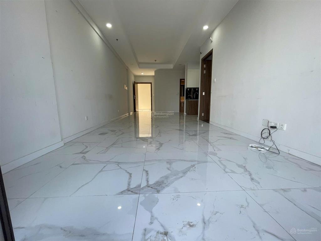 Bán gấp về quê 2pn, 85m2,chỉ 3.88 tỷ(bao thuế phí),có sổ, đông nam, có nội thất, gọi bộ 0981 244 ***