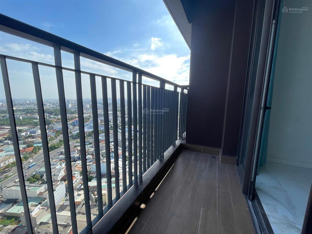 Bán gấp về quê 2pn, 85m2,chỉ 3.88 tỷ(bao thuế phí),có sổ, đông nam, có nội thất, gọi bộ 0981 244 ***