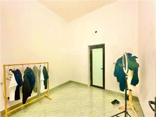 Bán nhà mặt ngõ thông kinh doanhtam trinh 40m2 8,6 tỷ  ô tô tránh