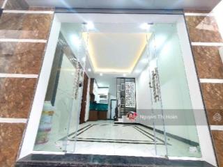 Bán nhà 5 tầng yên duyên 40m26,9 tỷ gần phố