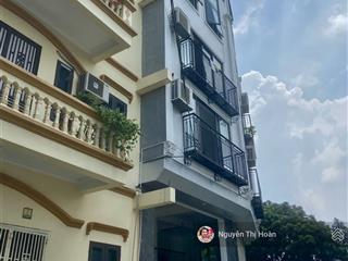 Bán nhà phân lô lạc trung 87m2  28,58 tỷ  vỉa hè  ô tô tránh