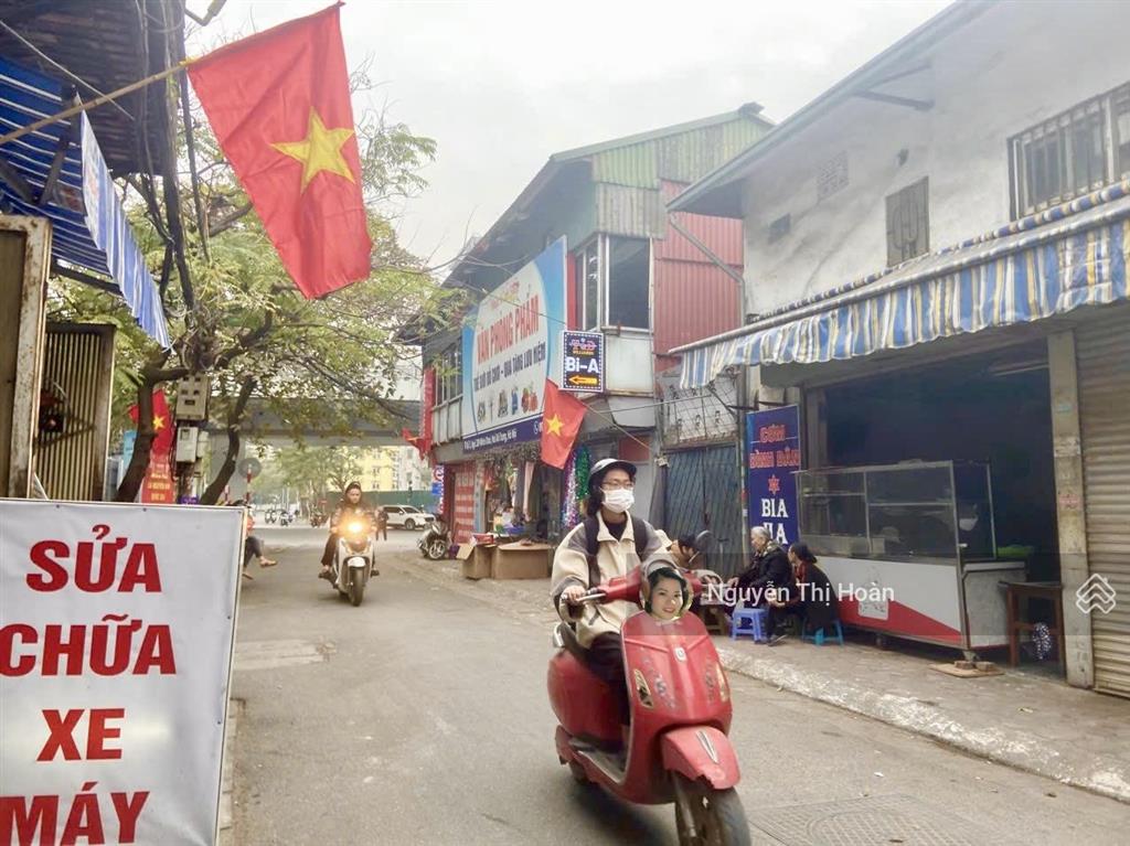 Bán lô đất hiếm minh khai 243m2  90 tỷ  vỉa hè  2 mặt ngõ  ô tô tránh