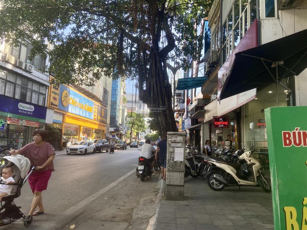 Nhà 3 tầng mặt ngõ thông phố vọng 30m26,7 tỷ 20m ra ô tô tránh