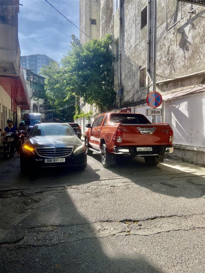 Nhà 3 tầng mặt ngõ thông phố vọng 30m26,7 tỷ 20m ra ô tô tránh