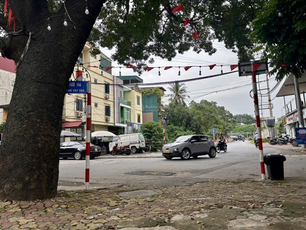 Nhà hiếm view hồ tây trà 70m2  31 tỷ  vỉa hè 2 bên  kinh doanh đỉnh cao