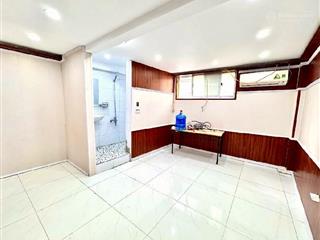 Nhà mặt bờ sông sét 3 tầng 34m2  2,15 tỷ  ô tô tránh, dừng đỗ ngày đêm