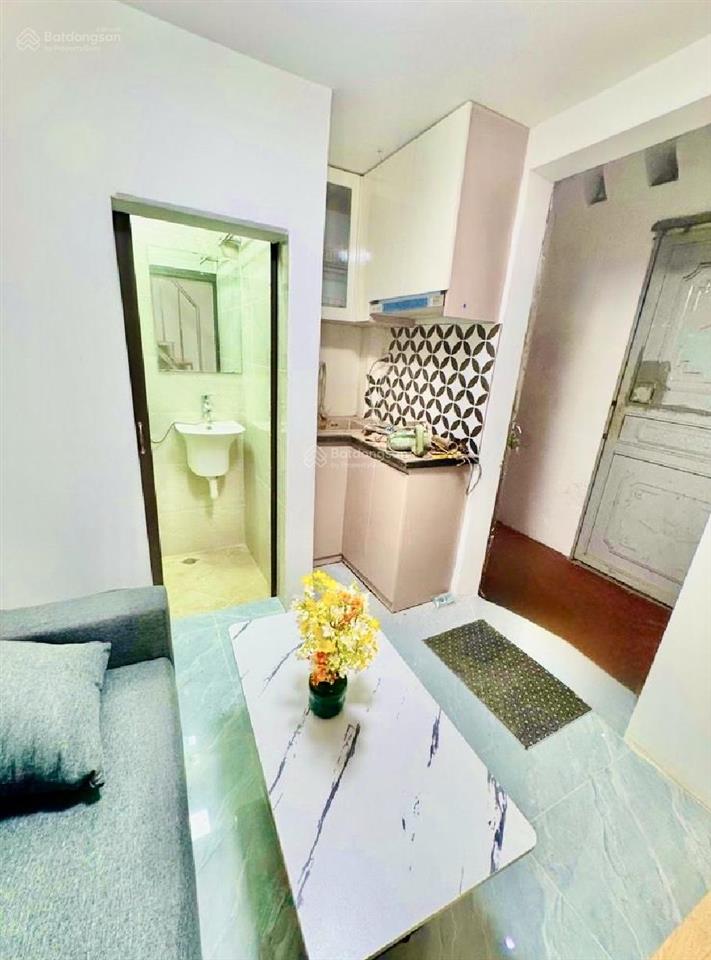 Nhà riêng tân mai 3 tầng 12m21,85 tỷô tô đỗ cổng gần phố