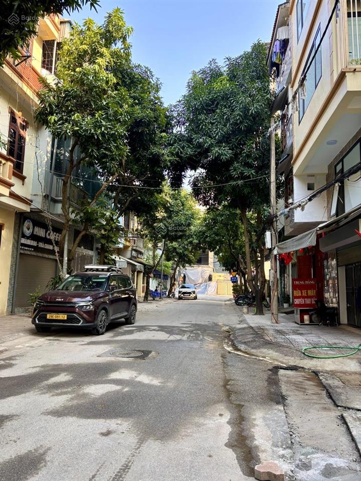 Nhà phân lô 4 tầng tam trinh 134m247 tỷ lô góc 2 mặt tiền