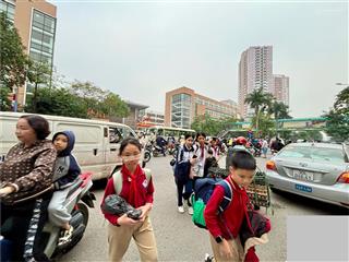 Nhà tập thể tầng 2 tân mai 88m2  4,6 tỷ  ô tô tránh  gần phố