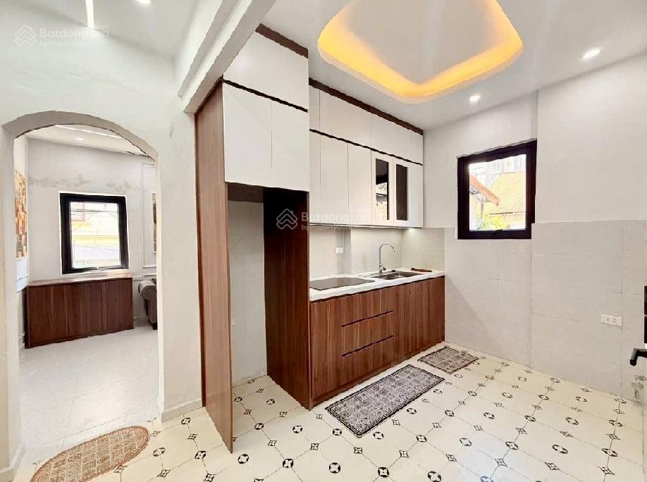 Nhà tập thể tầng 2 tân mai 88m2  4,6 tỷ  ô tô tránh  gần phố