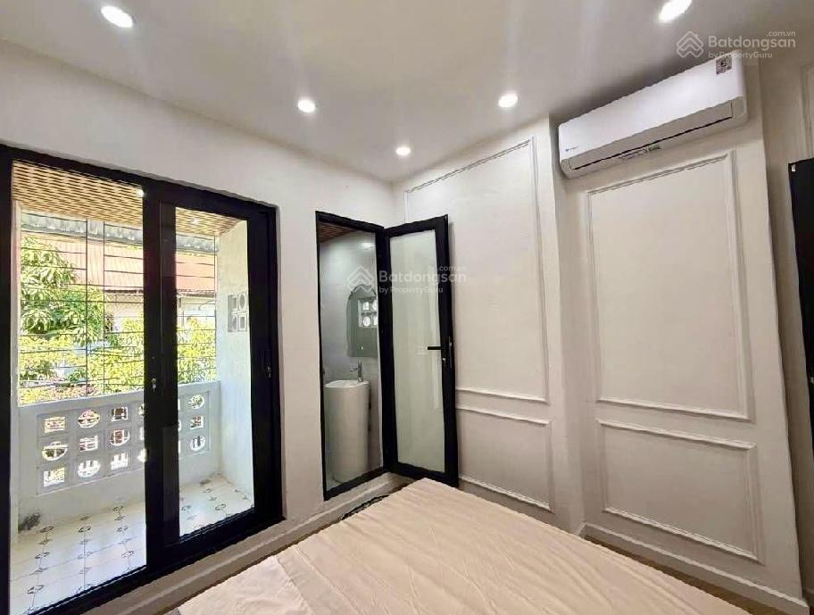 Nhà tập thể tầng 2 tân mai 88m2  4,6 tỷ  ô tô tránh  gần phố