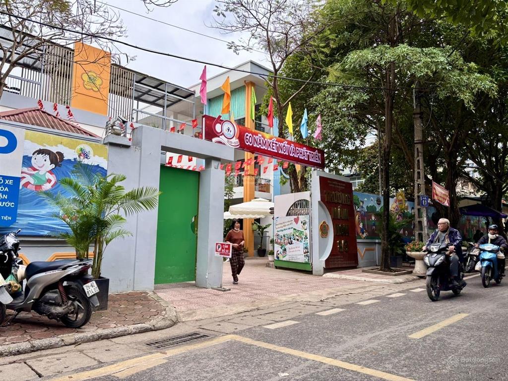 Nhà tập thể quỳnh mai 65m2  3,85 tỷ  đẹp ở luôn