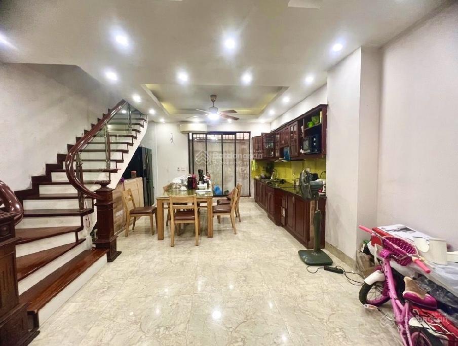 Nhà phân lô kđt ao sào, thịnh liệt 4 tầng 70m224 tỷ ô tô tránh