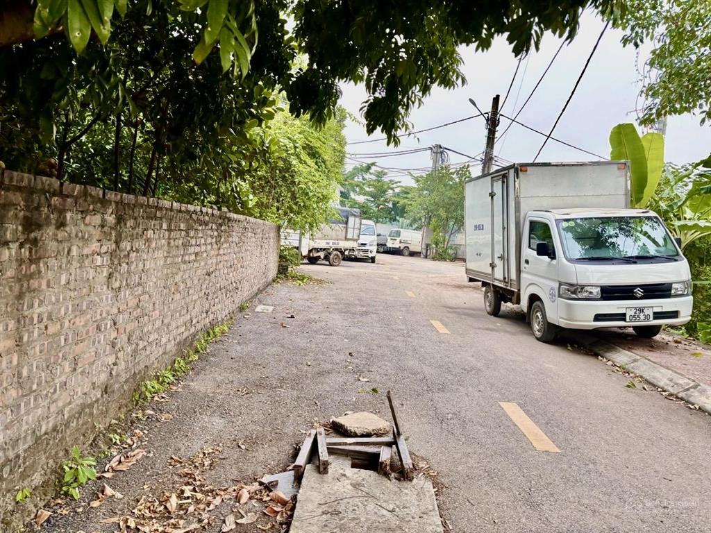 Đất chương mỹ lô góc 3 mặt thoáng 889,3m221tỷ container vào đất